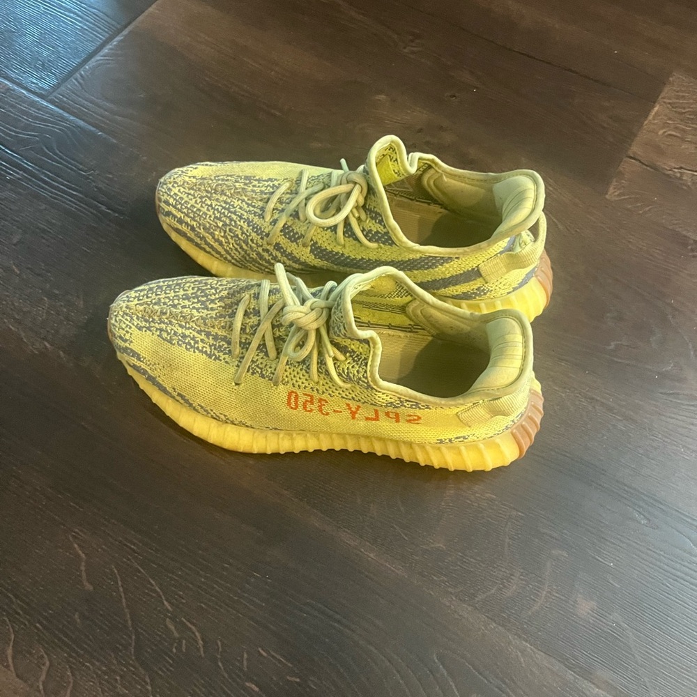 Yeezy 350 semi frozen size 12